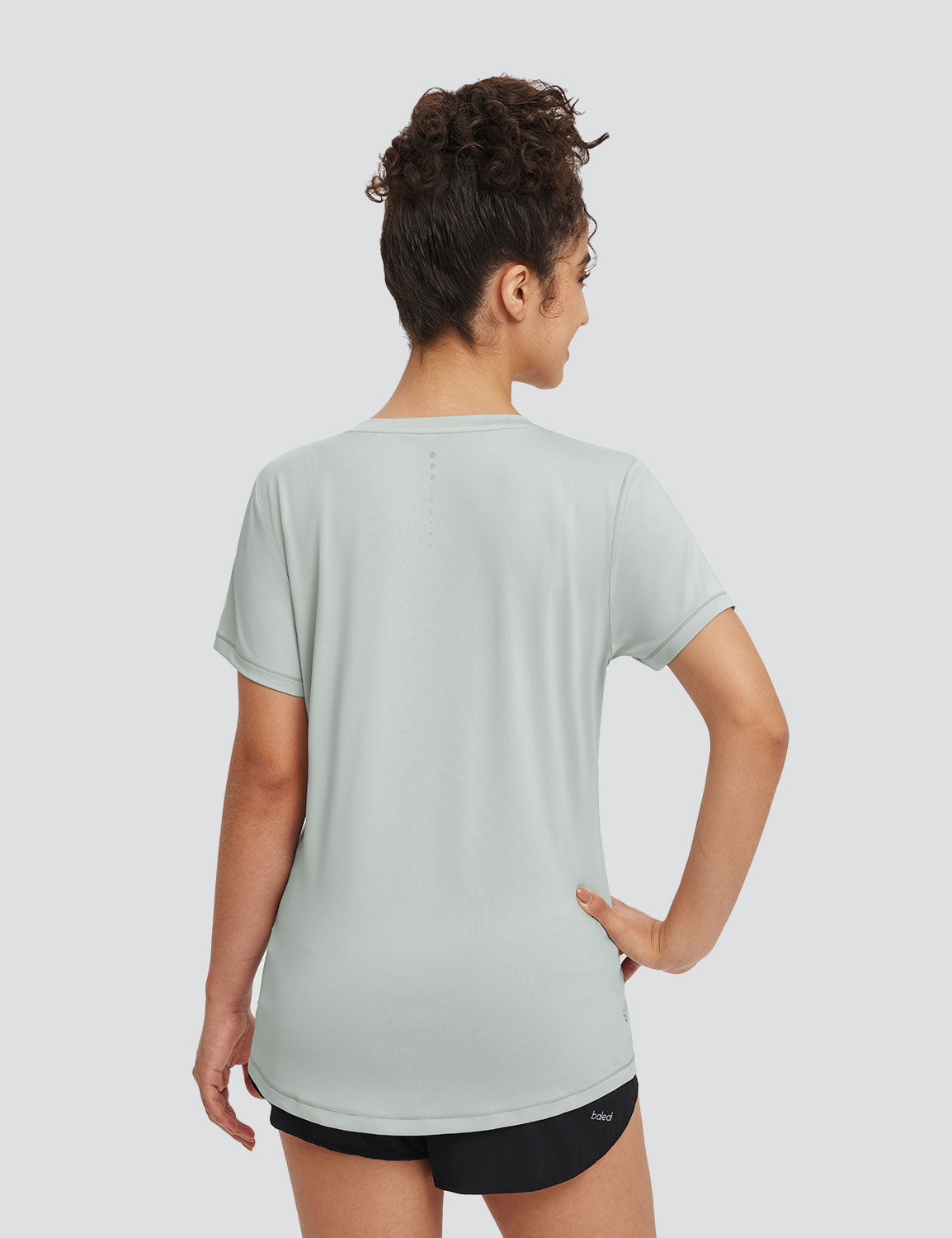 Baleaf Women's UPF 50+ Reflective Crew Neck T-Shirt Glacier Gray Back