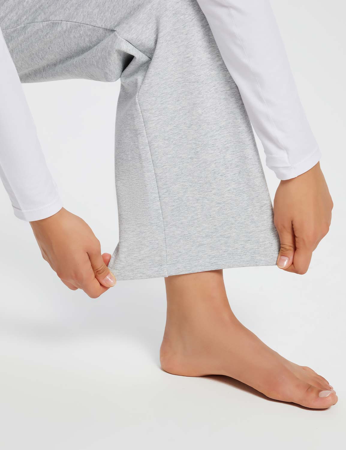Baleaf Women's Evergreen Cotton Pocketed Straight Leg Pants dbh059 Light Gray Details